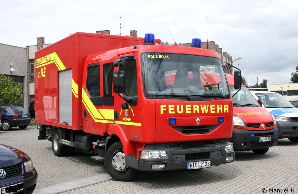 Feuerwehr Br�ggen
VIE 2123
GW Technik
Renault
Aufgenommen am 20.6.2010 beim Tag der Offenen T�r der Feuerwehr Viersen.