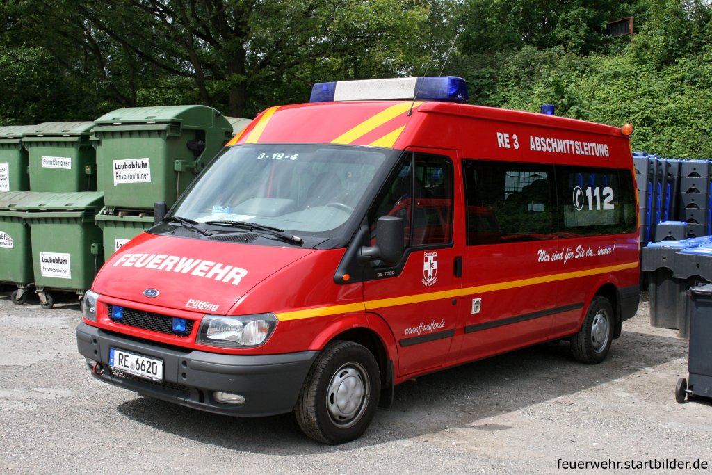 Feuerwehr Dorsten
3/19/4
RE 6620
MTF
Ford 85 T300
Aufgenommen beim Tag der offenen T�r der Feuerwehr Dorsten, 13.6.2010.