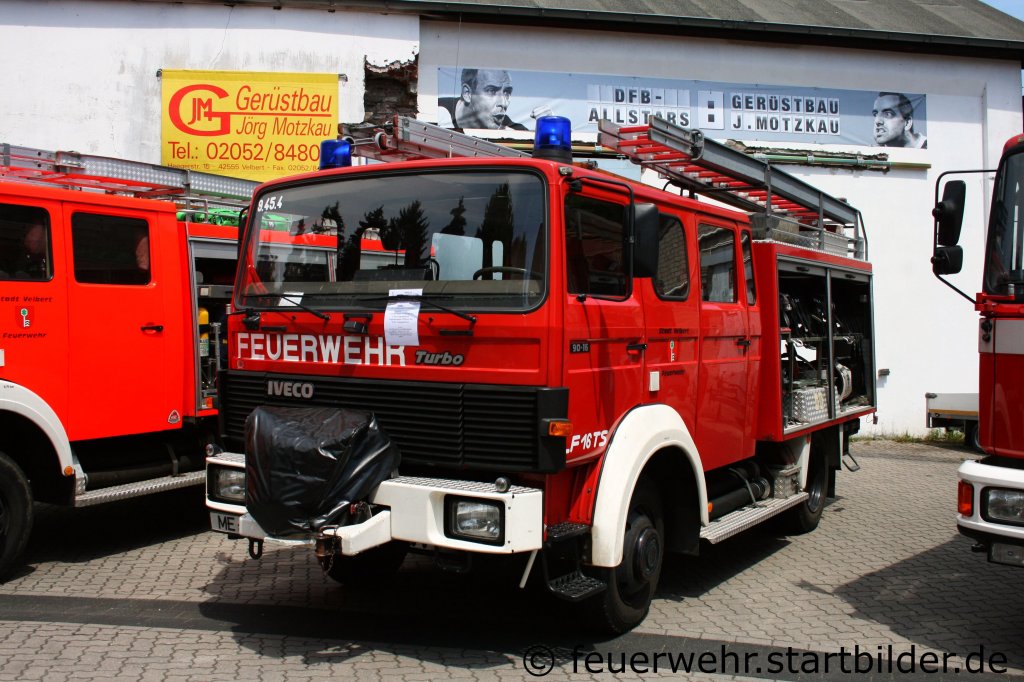 Feuerwehr Velbert
LF 16TS (Funk:9/45/4).
Aufgenommen beim Tag der offenen T�r der Feuerwehr Velbert Langenberg, 4.6.2011.