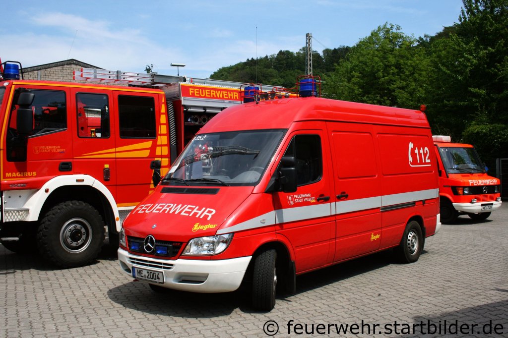 GW-�l (ME 2004) (Funk:9/55/2) der Feuerwehr Velbert.
Aufgenommen beim Tag der offenen T�r der Feuerwehr Velbert Langenberg, 4.6.2011.