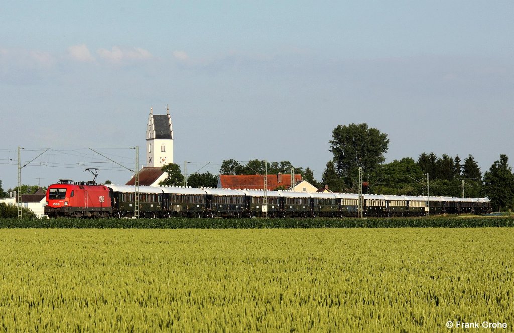 Leider nur mit der  gew�hnlichen  �BB 1116 187-6 bespannt: VSOE Orient-Express NF 13460 Budapest - Paris - Calais, KBS 880 Passau - N�rnberg, fotografiert bei Moosham am 23.06.2012