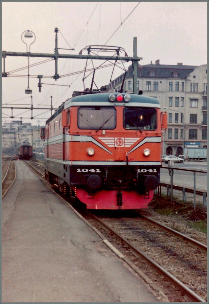 SJ Rc 1041 im Helsingborg im Februar 1988
(Gescanntes Negativ)