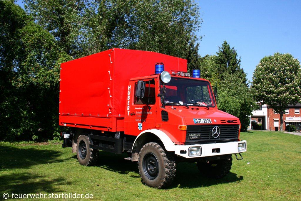 SW 1000 (BOT 2976) (Funk:16/61/1) auf Unimog 1300L.
Aufgenommen in Kirchhellen am 1.5.2011. 
