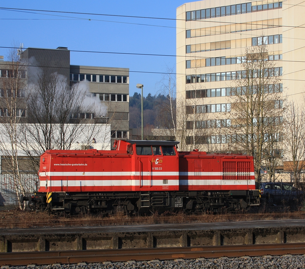 V 100.03 der HGB Hessische G�terbahn GmbH (ex 202 488-3) am 31.01.2011 abgestellt in Siegen-Weidenau. Die Lok wurde 1972 von LEW in Hennigsdorf als 110 488-4 an die DR geliefert, 1989 erfolgte der Umbau in 112 488-2 und 1992 die Umzeichnung in 202 488-3. In Jahr 2000 erfolgte die Ausmusterung bei der DB.