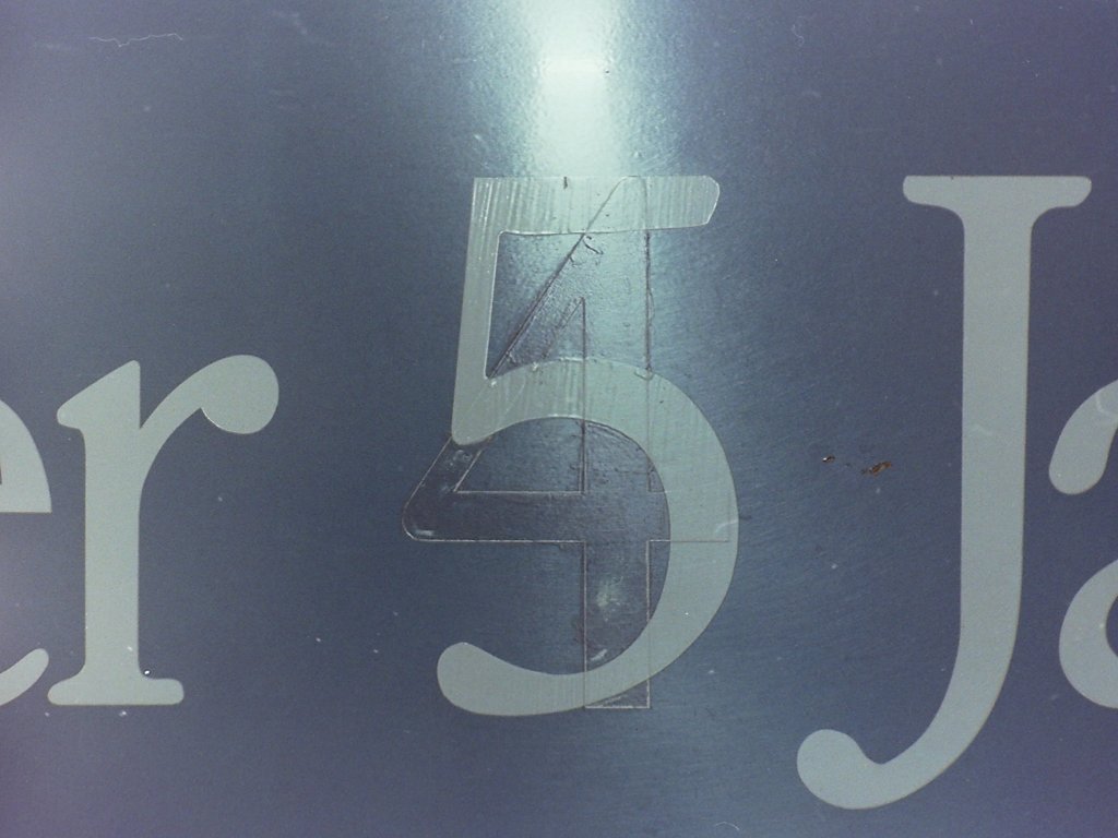 Wagen 149. Nicht besonders sch�n gel�st, aber wer guckte damals schon so genau hin wie ich mit der Kamera. Die Aufnahme aus dem April 1982 zeigt sehr deutlich, wie aus der 4 eine 5 entstand.