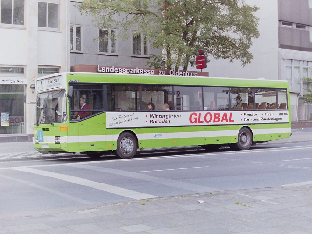 Wagen 34. ... so war auch dieser Bus bereits im September 1990 im Einsatz. Hier aufgenommen am Lappan S�d. Der Bus f�hrt allerdings an diesem Tag mit eingeklapptem Hinweisschild f�r den Rollstuhllift.