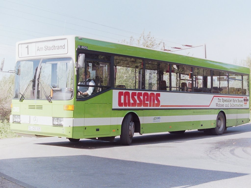 Wagen 36, OL-DS 325, Bj. 1990, FIN: WDB35700013062665. Auch der Baustoffhandel CASSENS war bislang nicht mit Seitenwerbung auf Bussen in Erscheinung getreten. Beide vorhandenen Aufnahmen ...