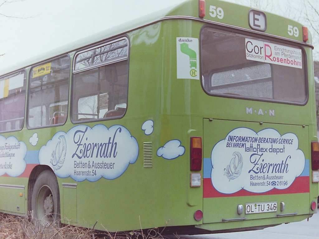 Wagen 59. Der Schaden wurde nat�rlich behoben, aber soweit ich mich erinnere in der Bus nicht wieder vollst�ndig lackiert worden. Diese Aufnahme zeigt das ausgebesserte Heck zu einem unbekannten Aufnahmedatum Ende 1987, Anfang 1988.