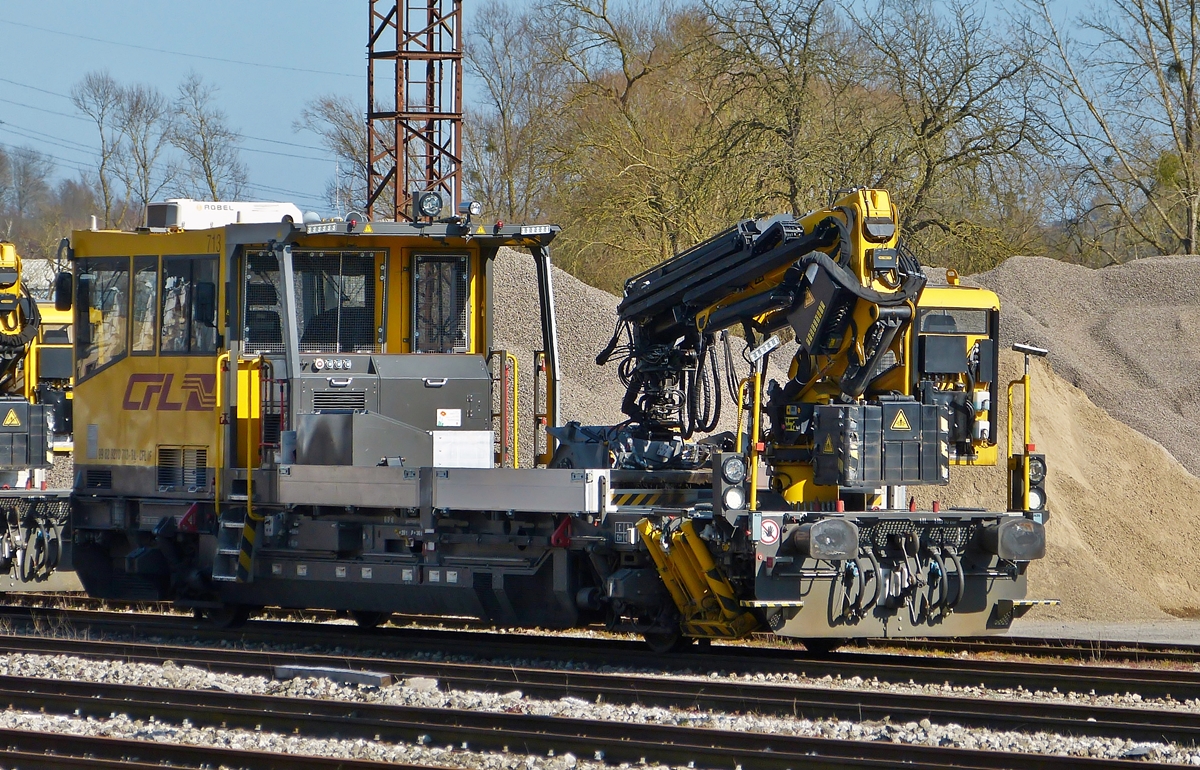 . Der ROBEL IIF 713 (99 82 9210 713-8L-CFLIF) war am 12.03.2015 im Bahnhof von Ettelbr�ck abgestellt. (Hans)