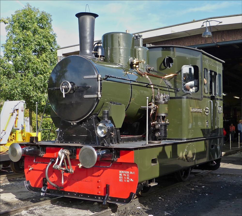 . Loc  LTM 26 IR.P.H. Bosboom , gebaut 1922 von der Hanovrischen Maschinenfabrick,  seit 1972 ist sie Eigentum der Stoomtram Hoorn - Medenblick Bahn.  28.09.2016 