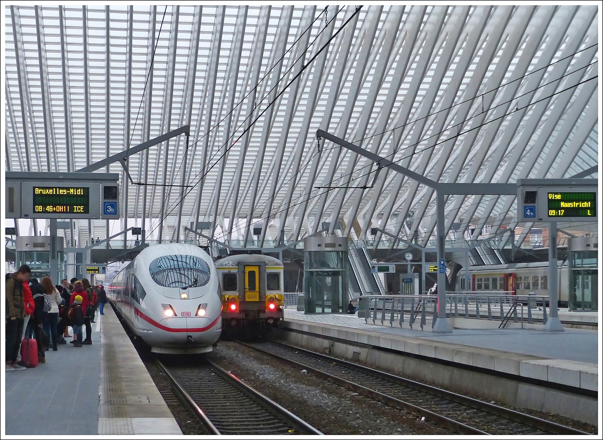 . Mit einer Versp�tung von 11 Minuten erreicht der ICE 4610  Frankfurt am Main  als ICE 18 Frankfurt/Main Hbf - Bruxelles Midi am 23.11.2013 den Bahnhof Li�ge Guillemins und bringt liebe Freunde mit. (Jeanny)