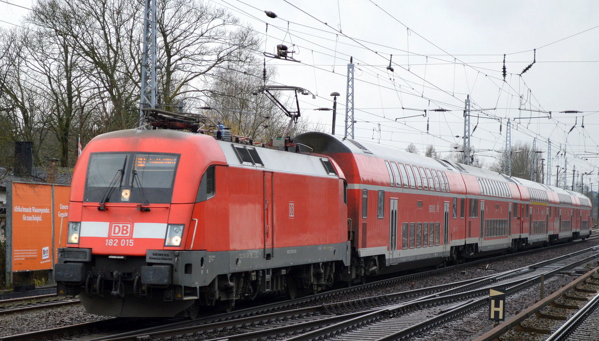 182 015-8 mit dem RE1 nach Frankfurt/Oder am 31.01.18 Berlin-Hirschgarten.
