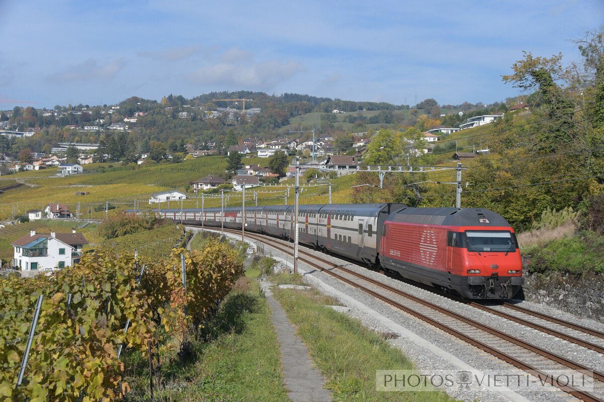 2020-10-19, SBB CFF FFS Bossière VD
locomotive électrique Re 460 035

© la photo vous intéresse merci de me contacter
photos-vietti-violi@ik.me

https://www.flickr.com/photos/ovietti-violi/50507000496/in/album-72157642376332465/