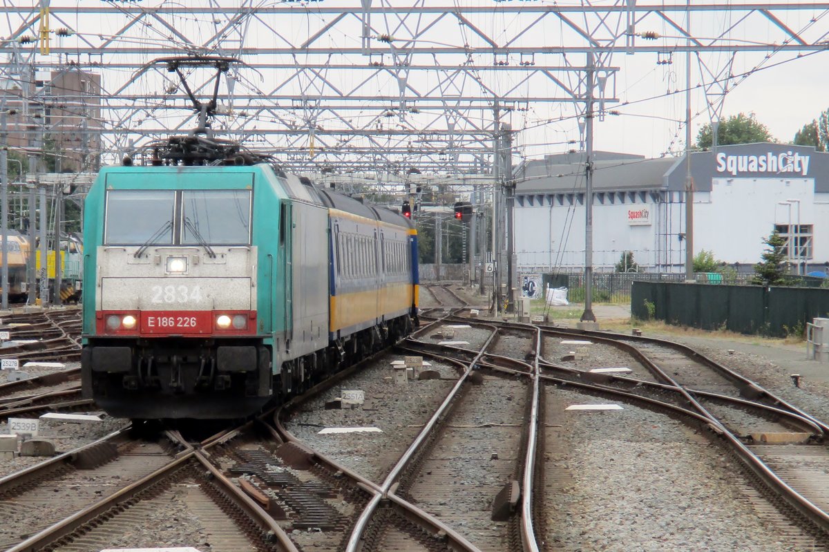 Alpha 186 226 treft am 9 Juli 2018 in Amsterdam Centraal ein.