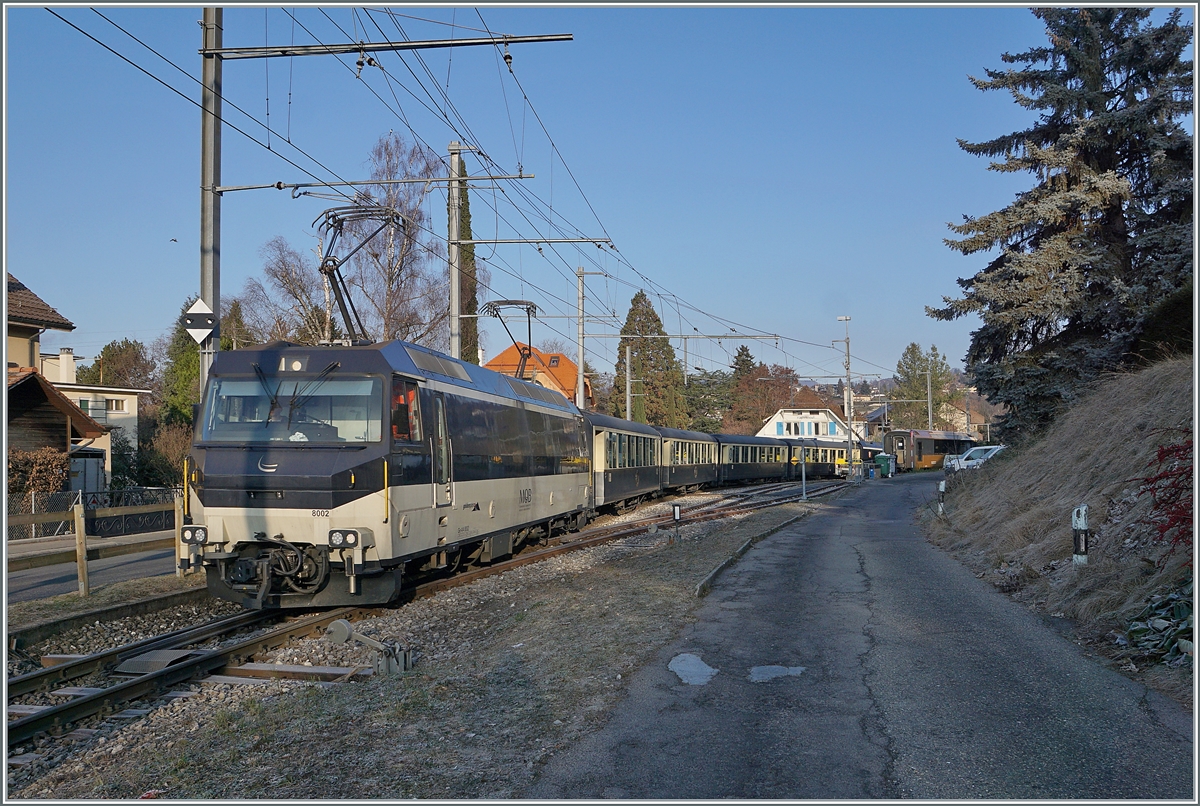 Als etwas grössere Variante nocheinmal die MOB Ge 4/4 8002 mit dem Belle Epoque Zug in Fontanivent und bei genauerem Hinsehen erkant man am Zugschluss wage den nachlaufenden Alpina ABe 4/4 9302. 

10. Januar 2021