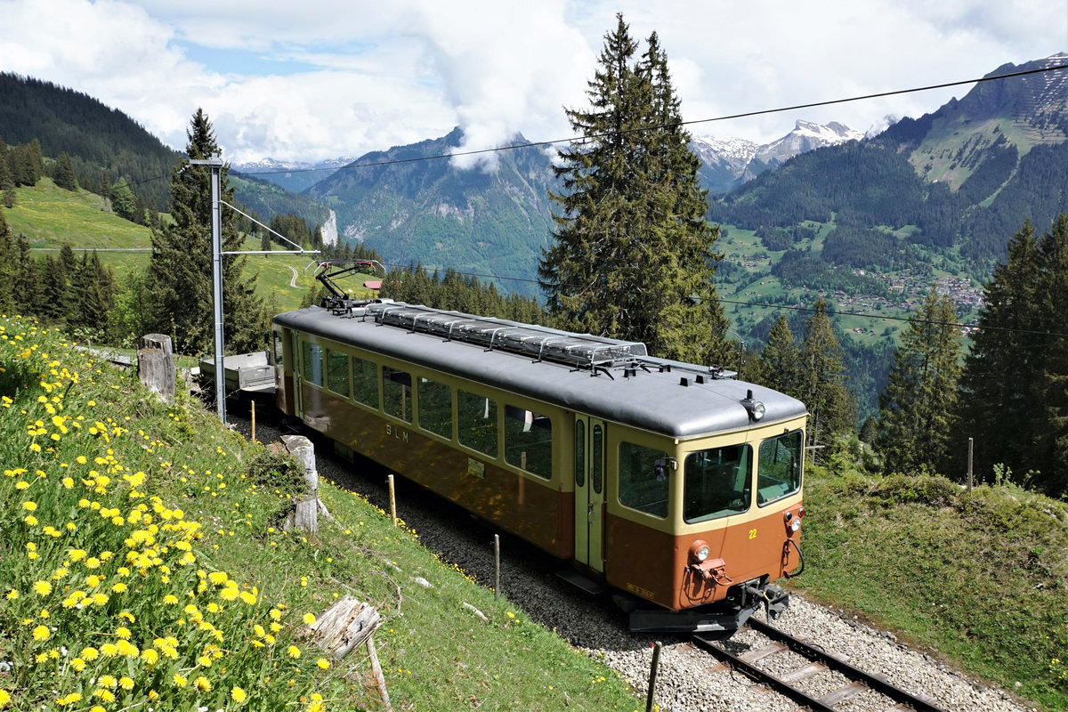 Bergbahn Lauterbrunnen-Mürren.
Regionalzug bestehend aus dem BDe 4/4 22, 1967, SIG/BBC/SAAS, auf der Fahrt nach Mürren. Die Aufnahme entstand am 24. Mai 2018 zwischen Grütschalp und Winteregg.
Foto: Walter Ruetsch
