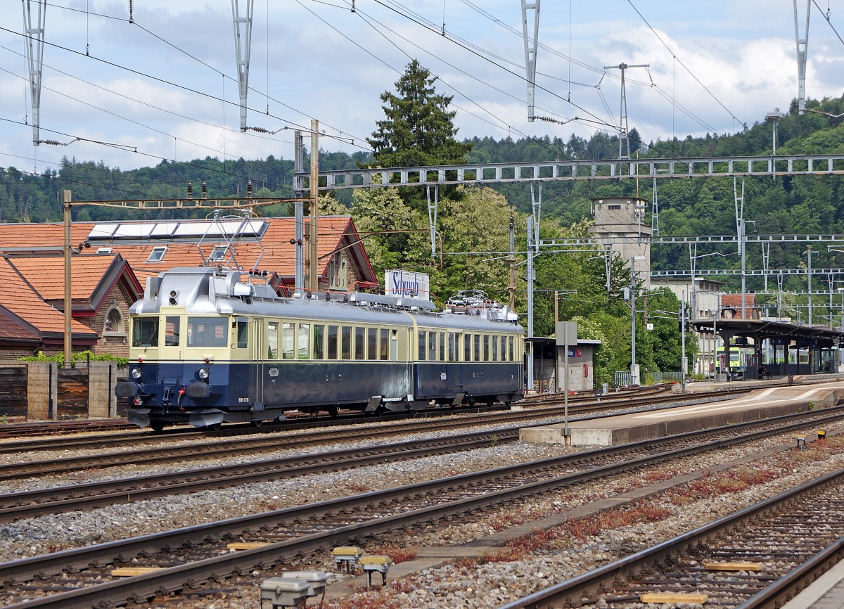 BLS: Nach der Sonderfahrt nach Schwarzenburg vom 30. Mai 2015 trifft der BCFe 736 4/6, (1938) ehemals BN/STB pünktlich in Burgdorf ein.
Foto: Walter Ruetsch