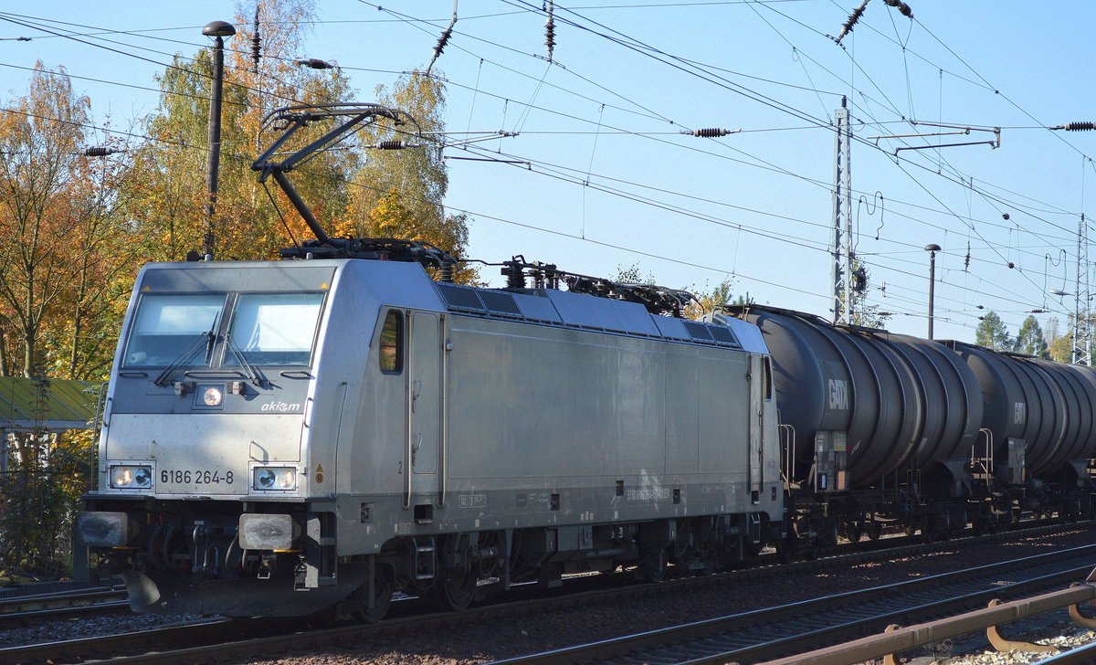 CTL mit der akiem Mietlok 186 264-8 und Kesselwagenzug (Dieselkraftstoff) Richtung Frankfurt/Oder am 16.10.17 Berlin-Hirschgarten.