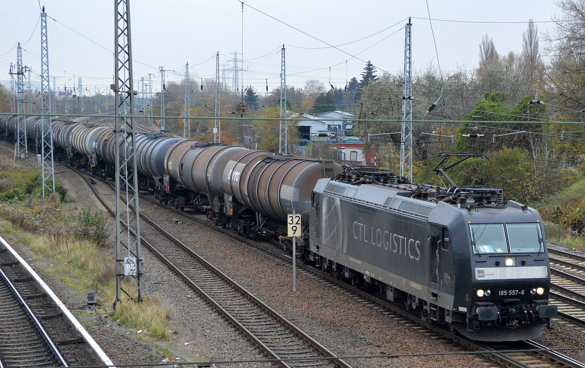 CTL mit der MRCE 185 557-6 und Kesselwagenzug (leer)Richtung Stendell am 15.11.17 Berlin-Springpfuhl.
