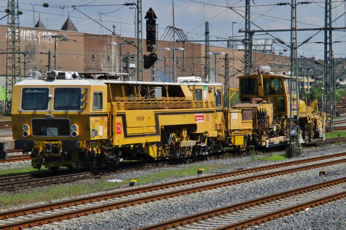 DB 09-32 CSM steht am 22 Mai 2017 in D�sseldorf Hbf.