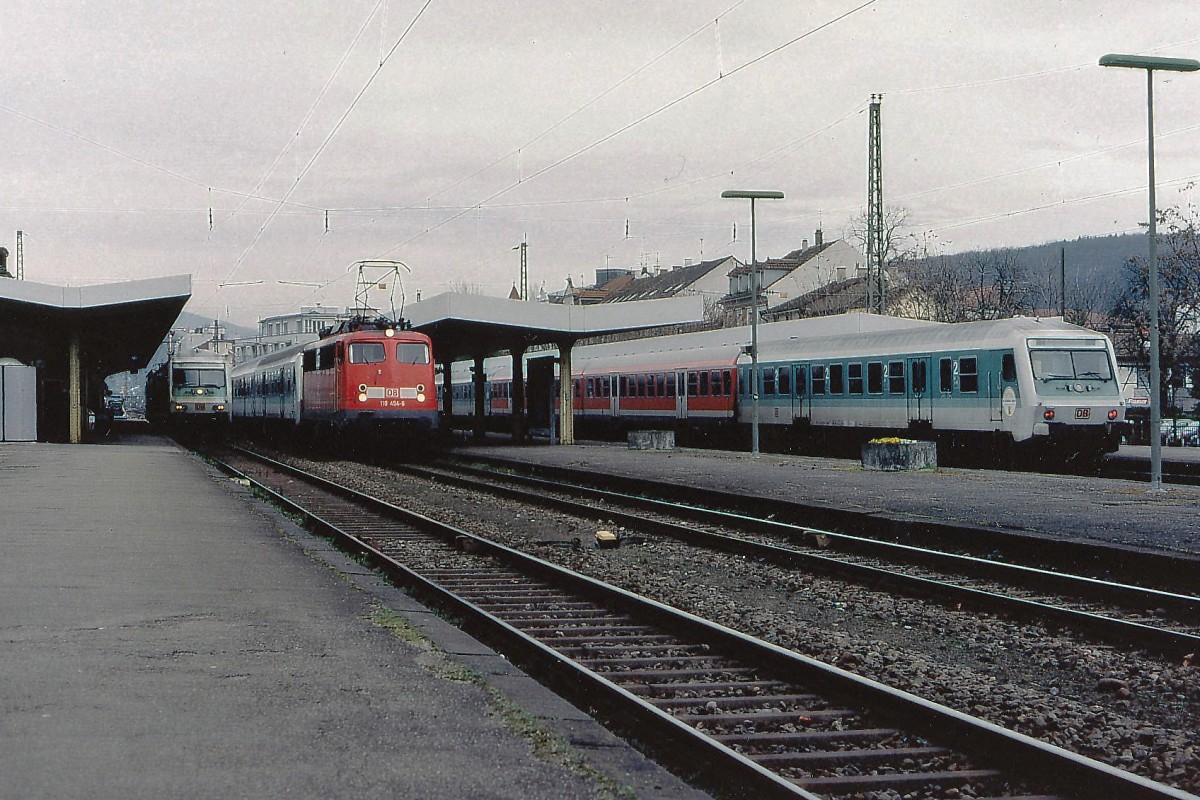DB: Historische Aufnahme aus dem Jahre 2001, als der Bahnhof Lörrach noch von der DB bedient wurde.
Foto: Walter Ruetsch