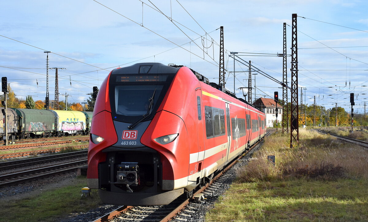 DB Regio AG - Region Nordost, Fahrzeugnutzer: Regionalbereich Berlin/Brandenburg, Potsdam mit ihrem Mireo  463 603  (NVR:  94 80 0463 603-1 D-DB..... ) als RB 43 aus Falkenberg (Elster) am 29.10.25 Einfahrt Bahnhof Frankfurt/Oder.  DB Regio AG - Region Nordost, Fahrzeugnutzer: Regionalbereich Berlin/Brandenburg, Potsdam mit ihrem Mireo  463 603  (NVR:  94 80 0463 603-1 D-DB..... ) als RB 43 aus Falkenberg (Elster) am 29.10.25 Einfahrt Bahnhof Frankfurt/Oder.