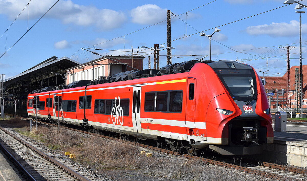 DB Regio AG - Region Nordost, Fahrzeugnutzer: Regionalbereich Berlin/Brandenburg, Potsdam mit  463 607  (NVR:  94 80 0463 607-2 D-DB..... ) als RE10 mach Leipzig Hbf. bei der Ausfahrt Bahnhof Frankfurt/Oder, 01.04.26