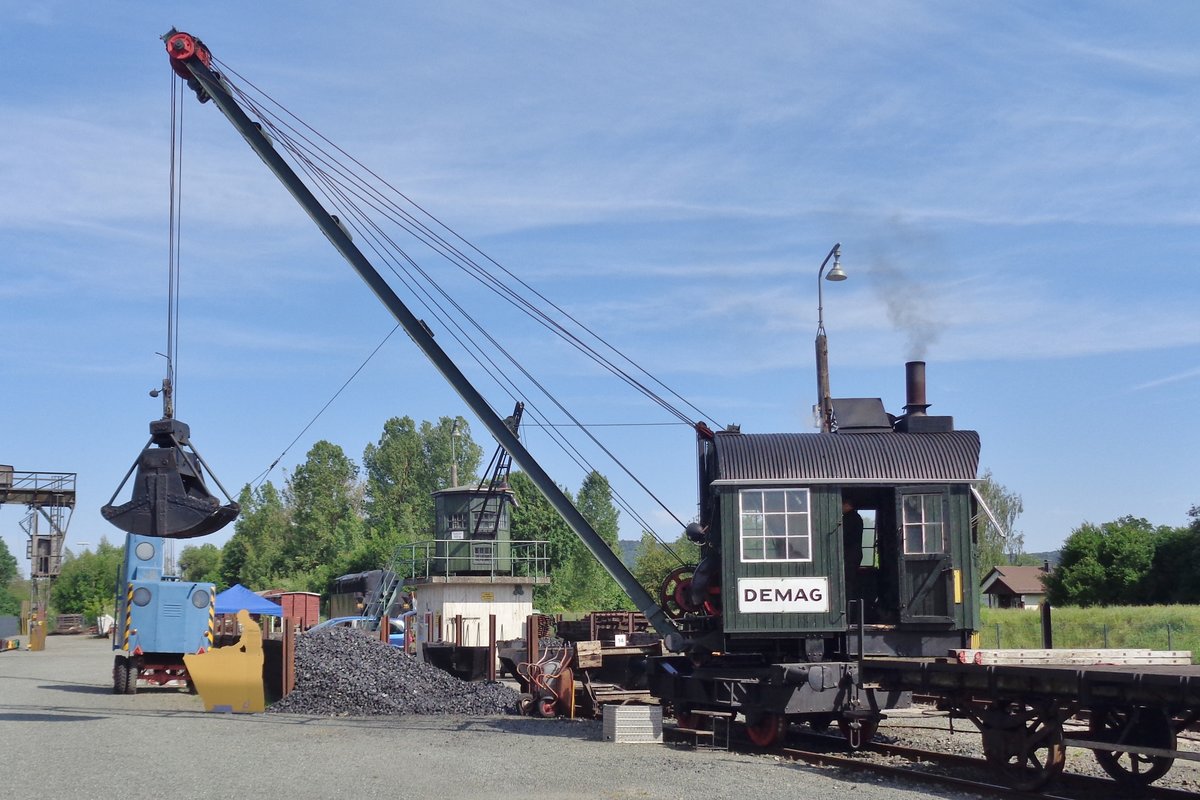 DEMAG Dampfkran steht am 20 Mai 2018 ins DDM.