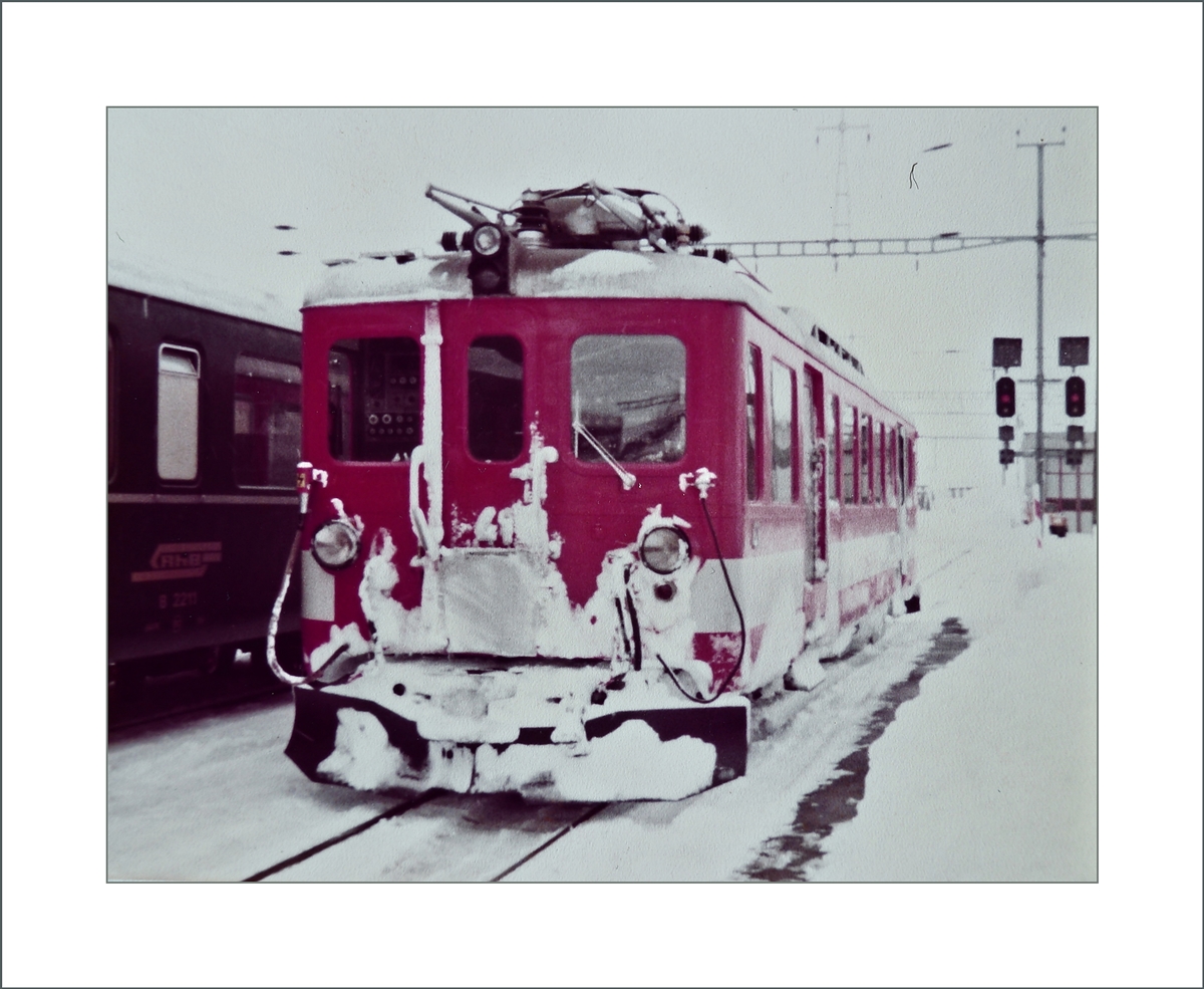 Der BDeh 4/4 N° 41 FO Triebwagen in Andermatt. 
Fotografiertes 110 Flim-Bild/13. März 1982