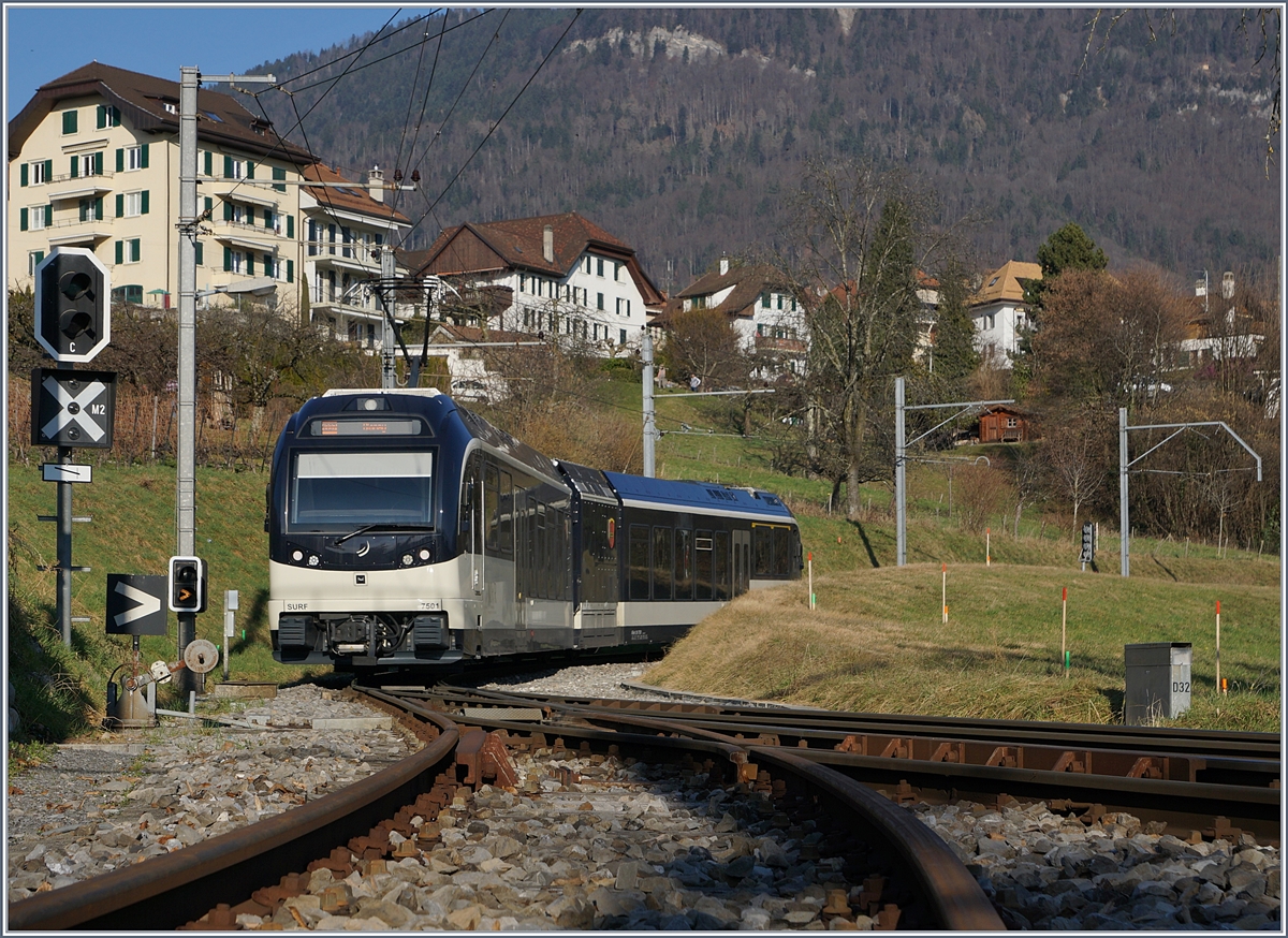 Der CEV MVR ABeh 2/6 7501 verlässt St-Légier Gare Richtung Blonay.
27. Feb. 2017