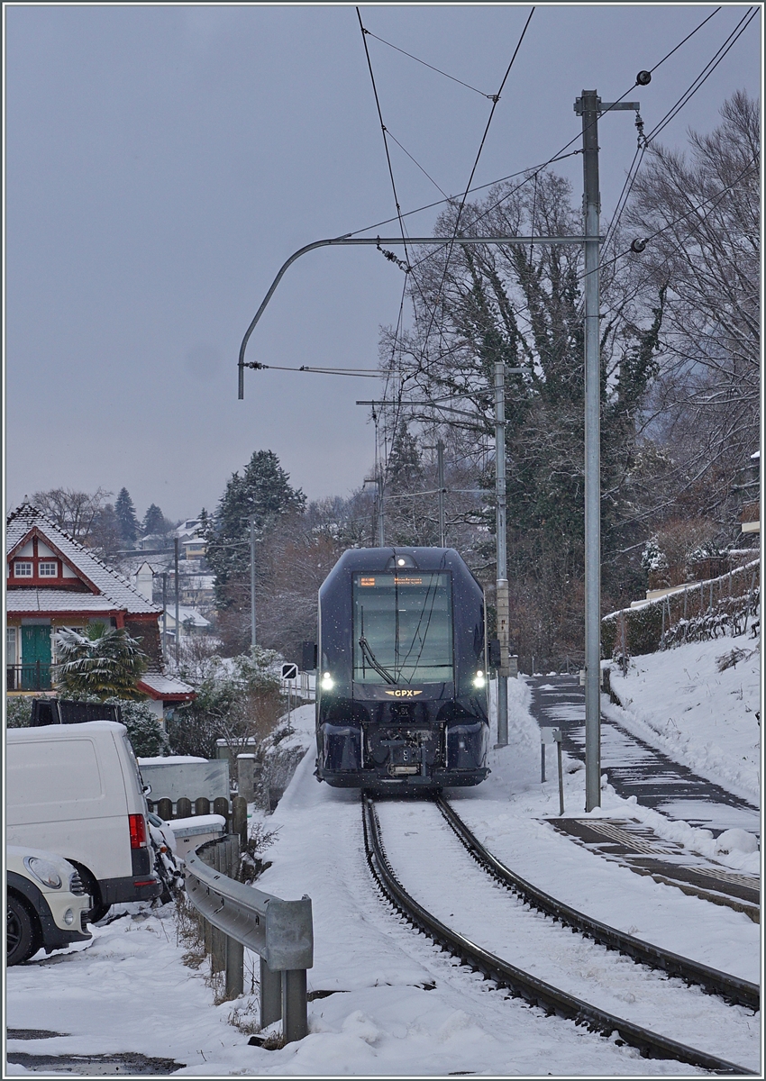 Der GoldenPasss Express GPX kommt! Doch bei dem garstigen Wetter lockte mich der GPX 4065 von Interlaken nach Montreux an die MOB... Ein kleines Detail am Rande: Die Werbung versprich eine Fahrt zu Palmen, dass diese auch verschneit sein können wird freilich verschweigen.

22. Januar 2023