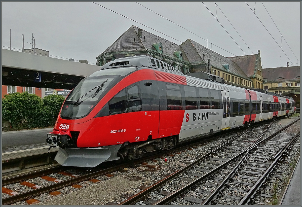 Der ÖBB 4024 033-5 der S-Bahn Vorarlberg in Lindau.
17. Sept. 2015