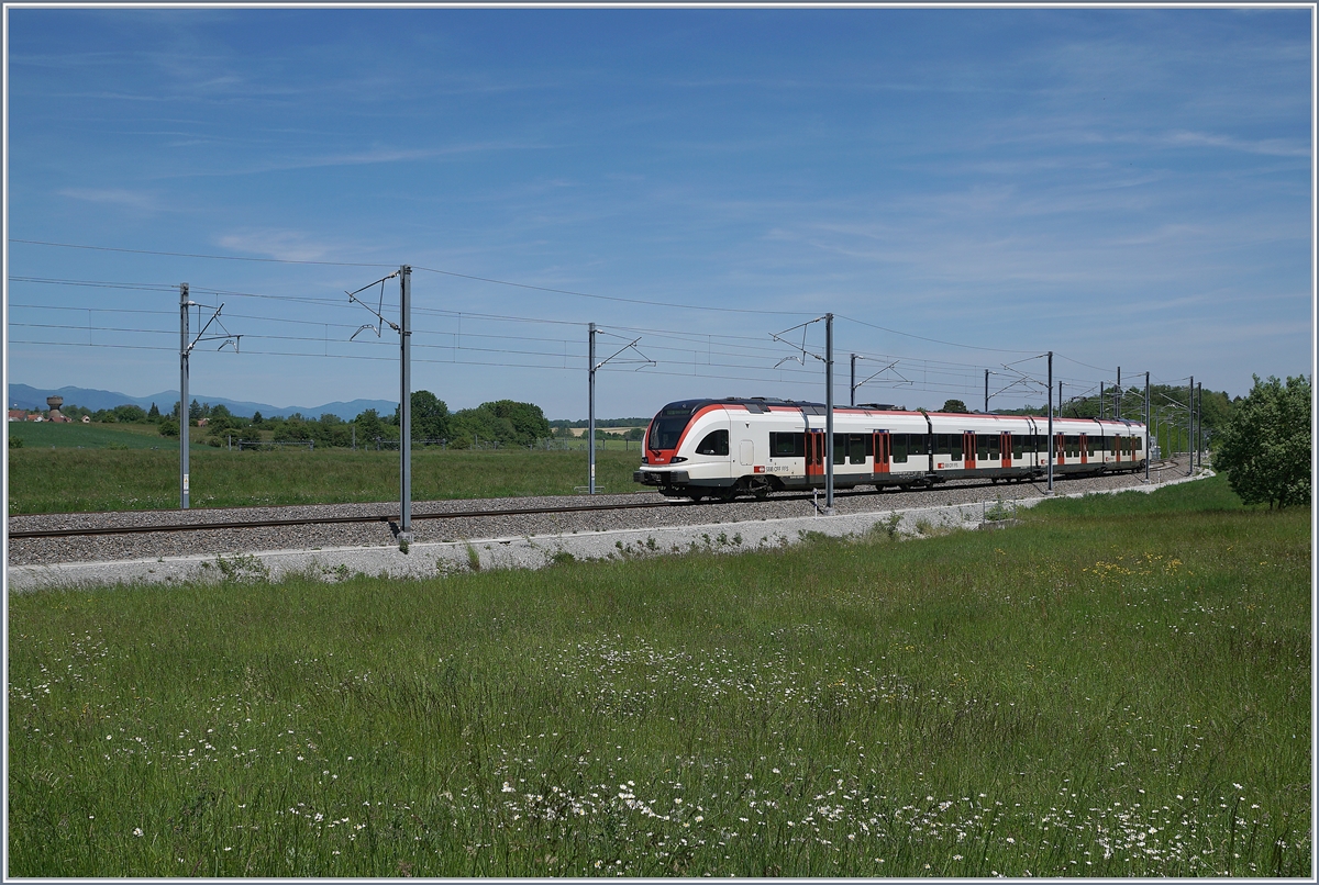 Der SBB RABe 522 206 erreicht als RE 18176 von Biel/Bienne kommend sein Ziel Meroux TGV. 

1. Juni 2019