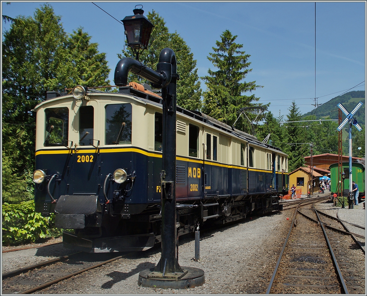 Der sch�n restauriere FZe 6/6 2002 in Chaulin. 
9. Juni 2014 