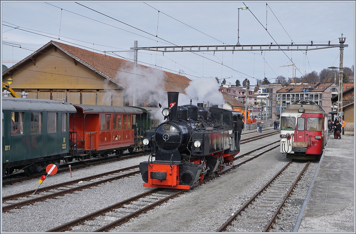 Die Blonay-Chamby G 2x 2/2 105 in Châtel St-Denis.
Einige Gleise des Bahnhofs sind schon nicht mehr in Betrieb.

3. März 2019