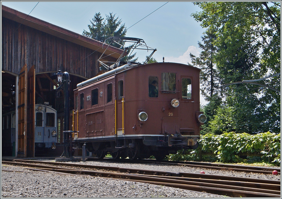 Die BOB HGe 3/3 N� 29 bei der B-C in Chaulin.
1. August 2014