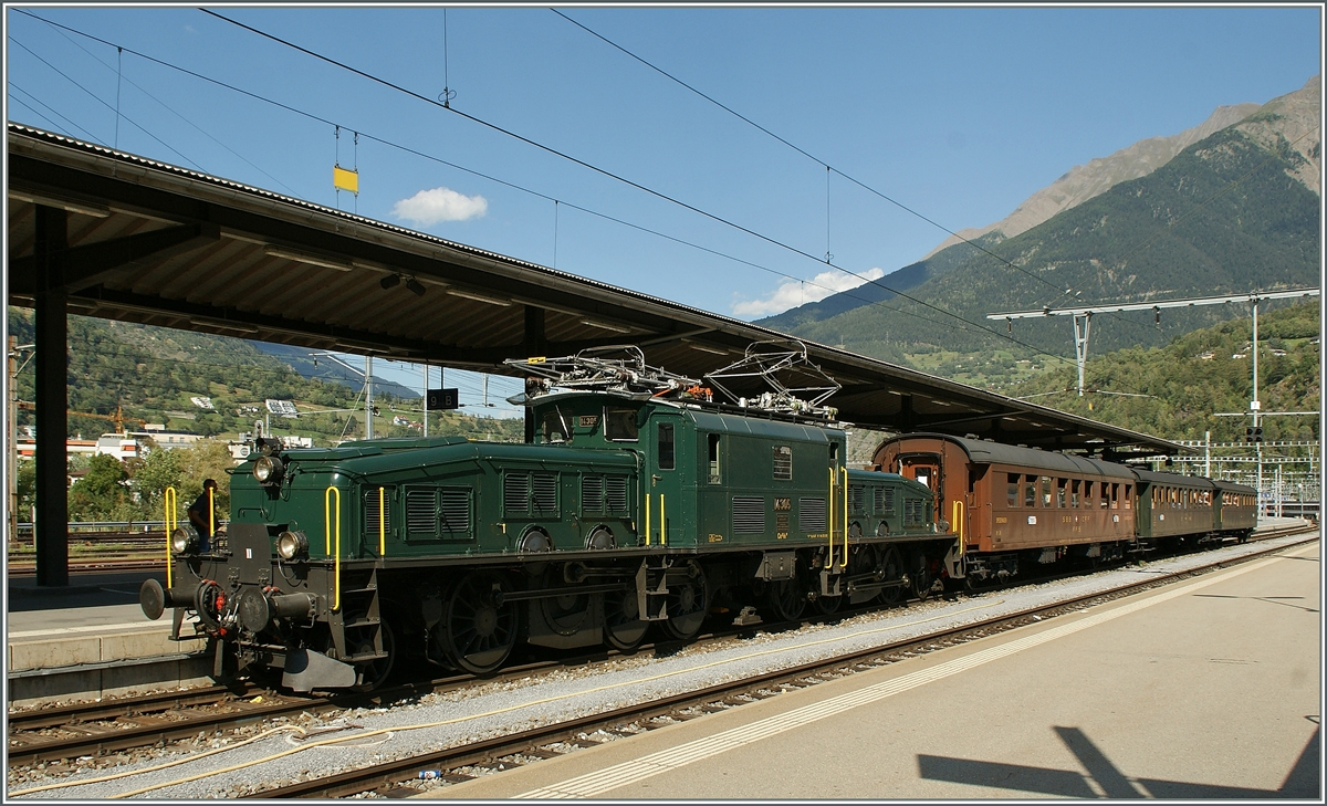 Die Ce 6/8 III 14305 in Brig. 
20. Aug. 2011