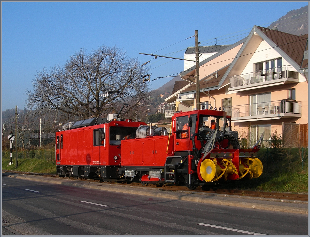 Die CEV MVR HGem 2/2 2501 mit einer neuen Schneefr�se auf Testfahrt bei Blonay (auf der Strecke der Blonay-Chamby Bahn).
5. Dez. 2016