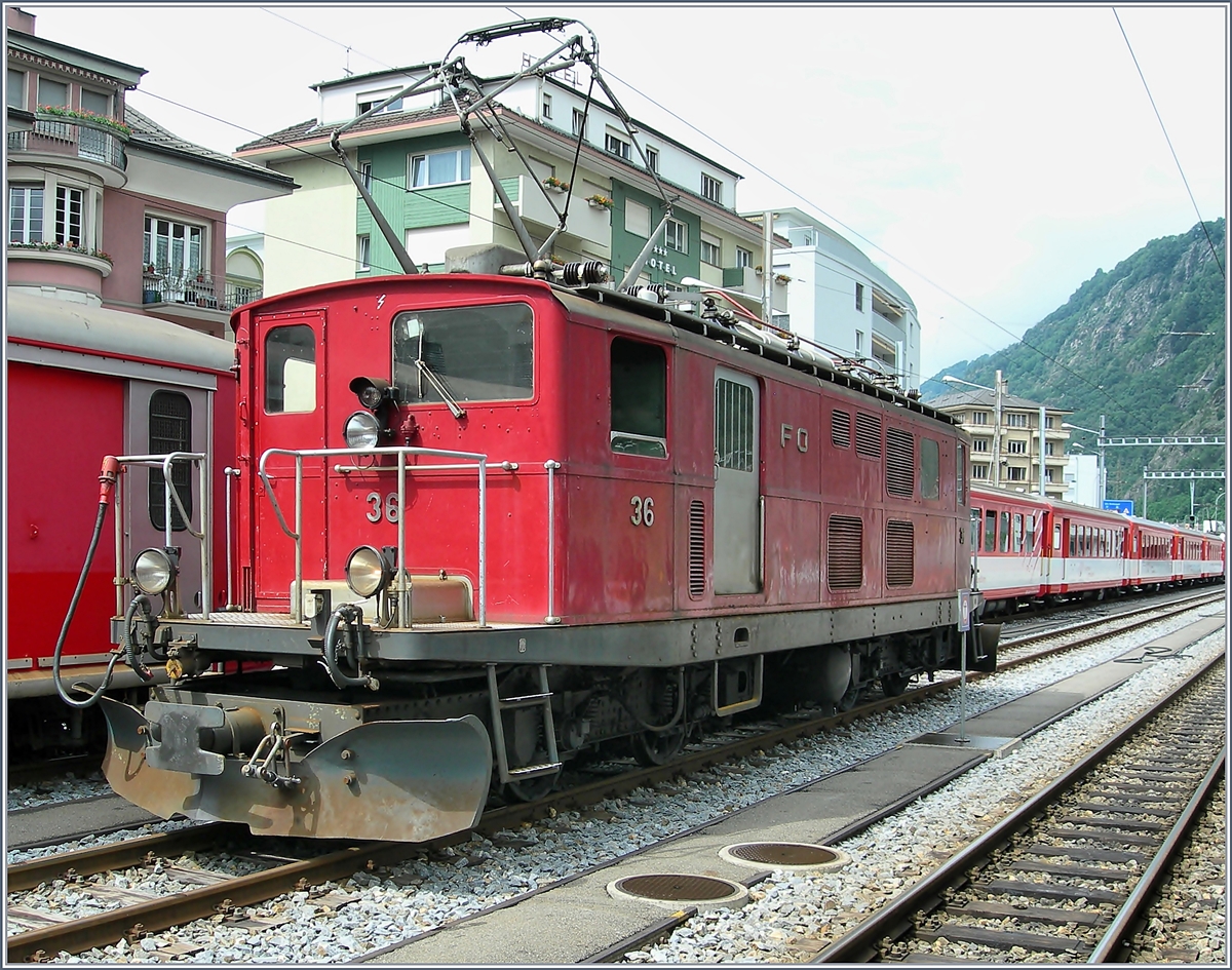 Die FO (-> heute MGB) HGe 4/4 36 in Brig; die 1941 gebaute Lok fährt schon lange nicht mehr zur Furka, doch sie wird weiterhin im Rangierdienst in Brig und zum Depot der MGB benötigt.
5. Juni 2008