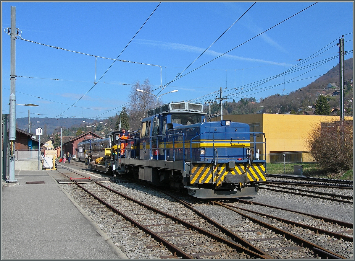 Die MOB Gm 4/4 2003 in Blonay. 
24. März 2015