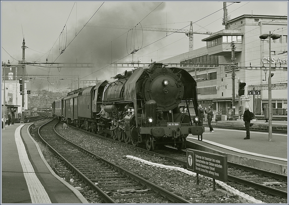 Die SNCF 141 R 568 erreicht mit ihrem Extrazug Lausanne.

26. Okt. 2019