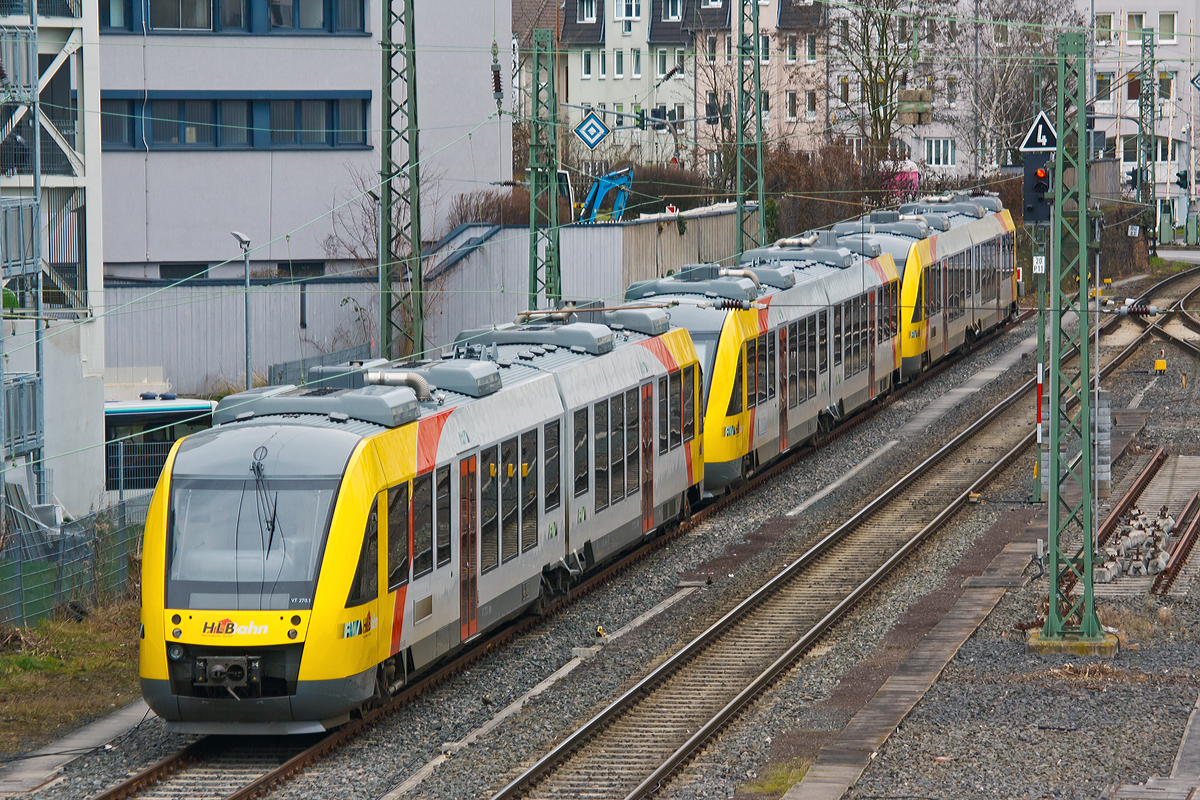 
Drei abgestellte Alstom Coradia LINT 41 der HLB (Hessische Landesbahn) beim Bahnhof Gießen am 15.02.2014. Vorne ist der VT 270 (95 80 0648 010-6 D-HEB / 95 80 0648 510-5 D-HEB), die beiden anderen konnte ich nicht identifizieren.