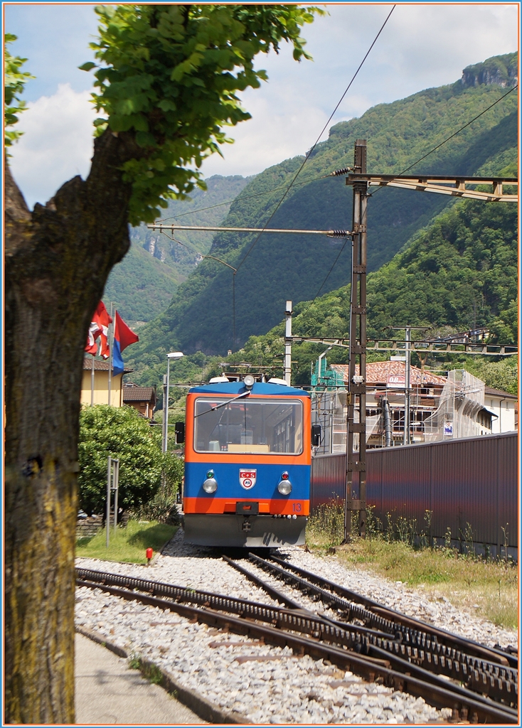 Ein Monte Generoso Triebwagne Beh 4/8 ist in Capolago Riva San Vitale abgestellt. Da die Strecke ab Bella Vista revidiert wird, kann der Zug erst wieder 2016 auf den Monte Generoso fahren.
5. Mai 2014