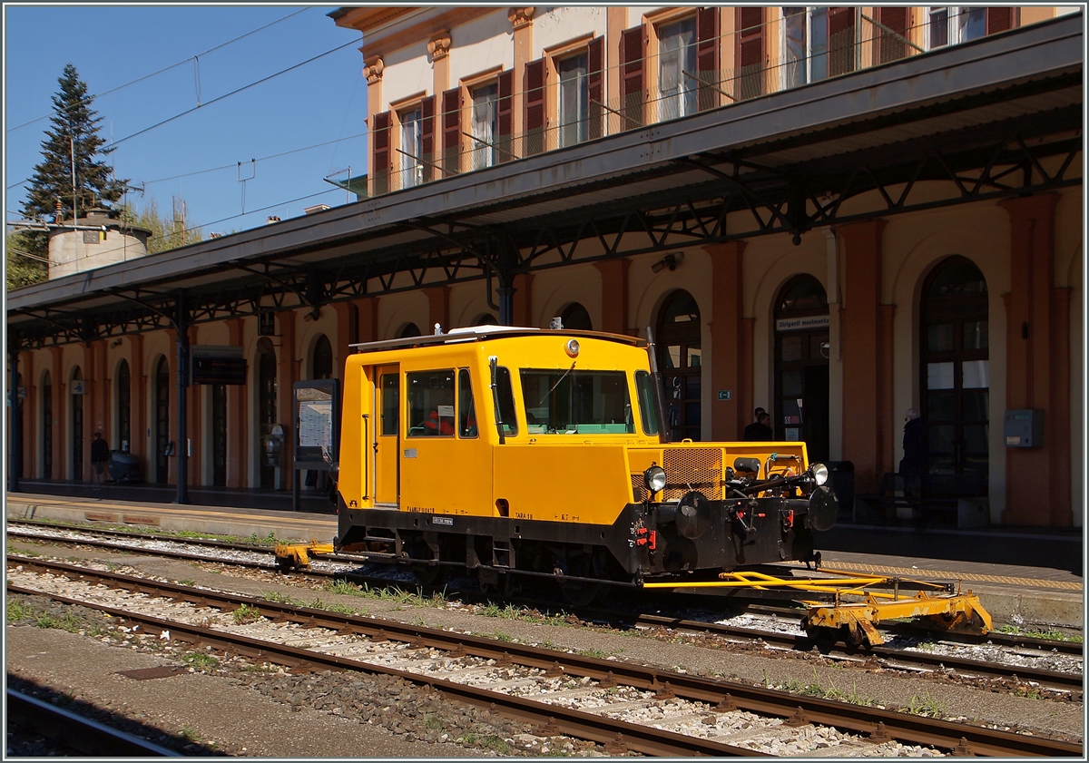 Ein nicht n�her bekanntes FS  Bahndienstfahrzeug  in Lucca.
20. April 2015 