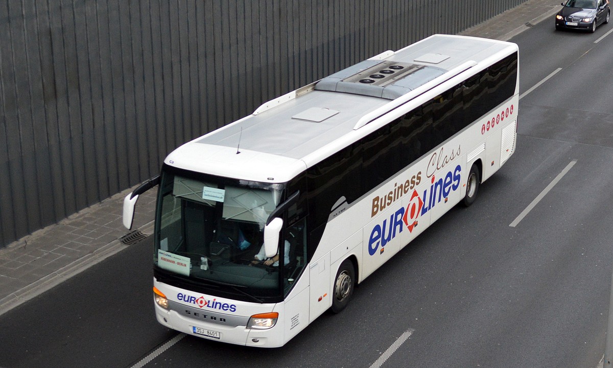 Ein SETRA S 415 GT-HD Reisebus der fA. eurolines am 13.04.15 Berliner Stadtautobahn Höhe Kaiserdamm.