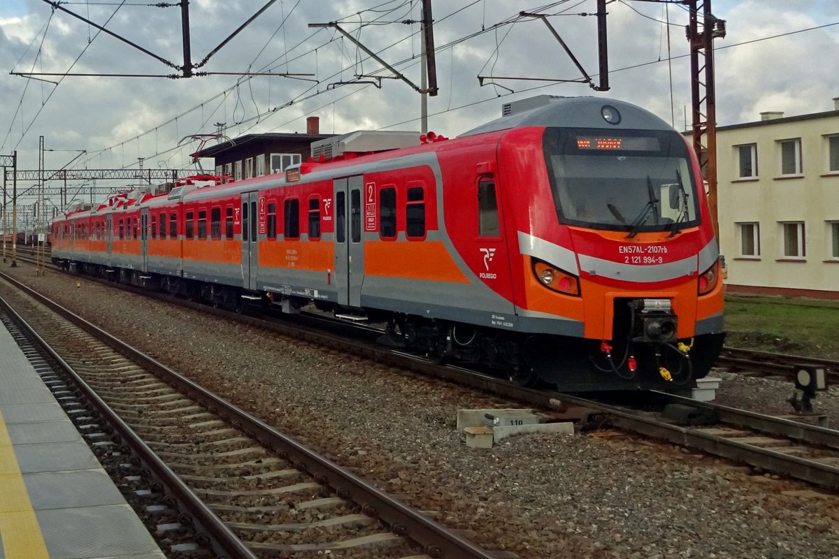 EN57AL-2107 steht am 25 Februar 2020 in Rzepin.