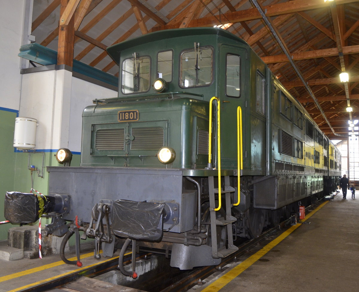 Eröffnung Gotthardbasistunnel 2016. Anlässlich der Feierlichkeiten gab es eine Rollmaterialshow in Erstfeld, hier u.a. die SBB Ae 8/14. (04.06.2016)