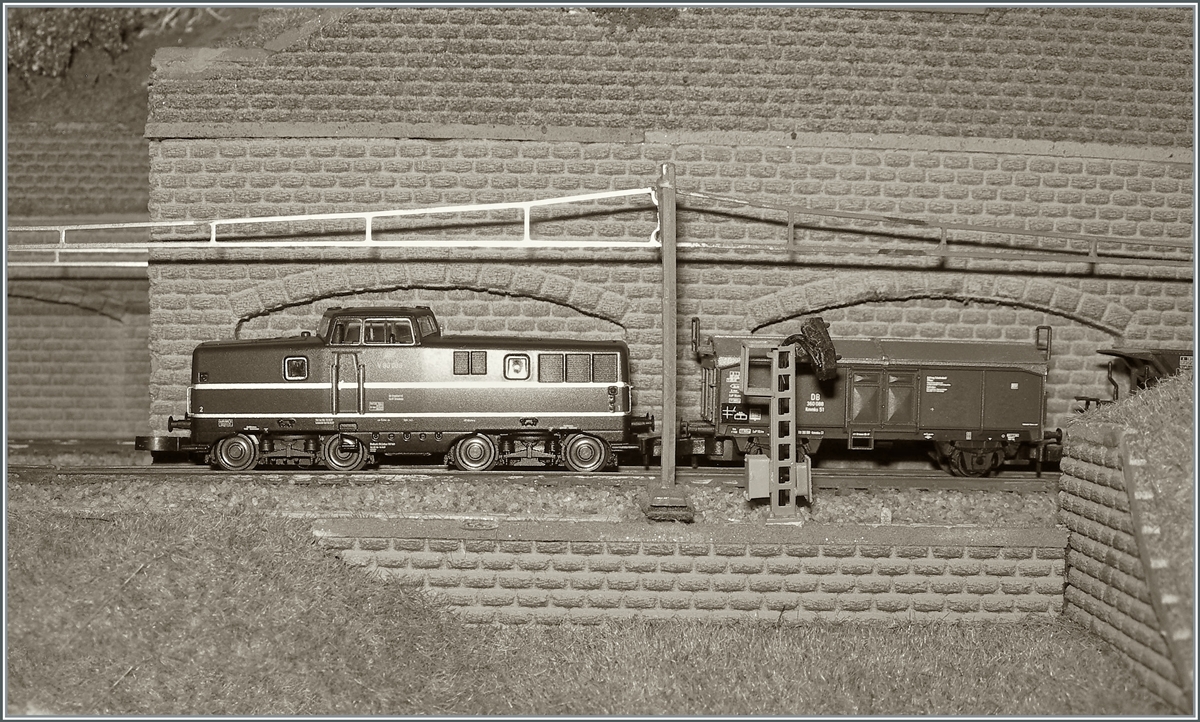 Es hat zwar etwas gedauert, aber nun fährt die markante DB V 80 im Massstab 1:220 von Märklin auf meiner Anlage.
18. Nov. 2020