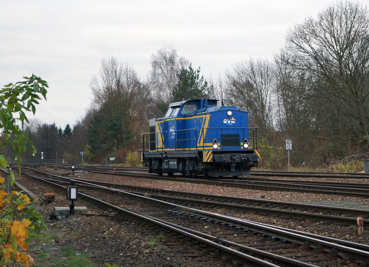 EVB: Eine V 1701 von EVB Logistik nach getaner Arbeit auf ihrer Rückfahrt in Schwandorf am Abend des 20. November 2014.
Foto: Walter Ruetsch