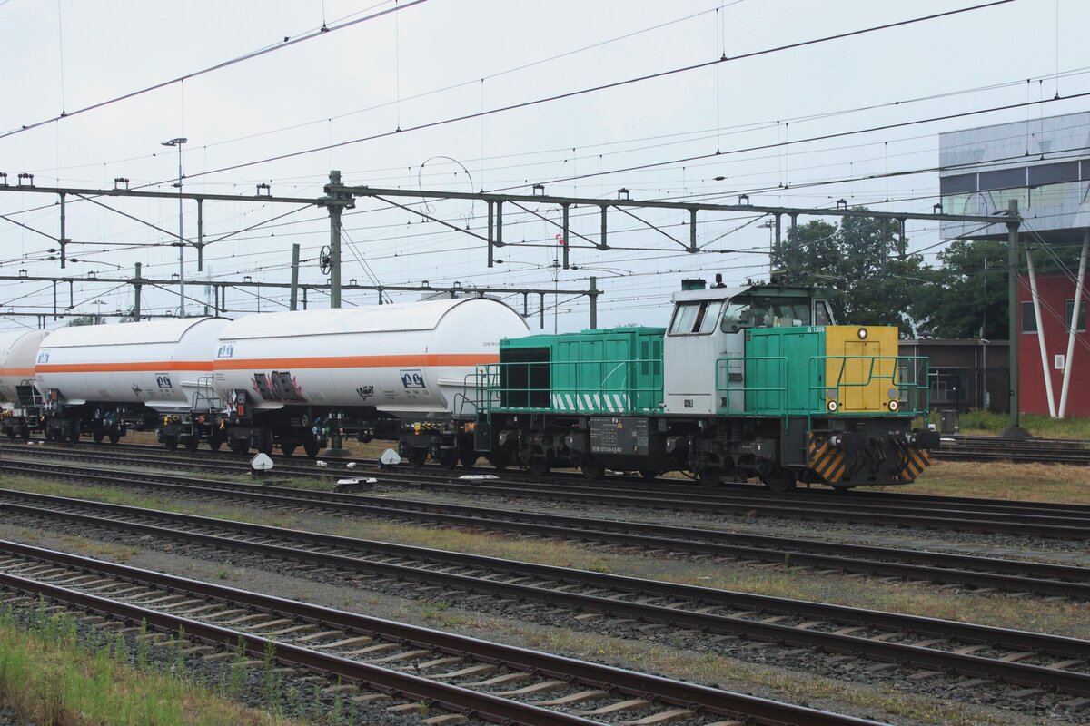 Ex-IRP 275 634 rangiert am 16 Augustus 2024 mit Gaskesselwagen in Roosendaal. Seit Anfang Mai 2024 ist IRP ein T�chtergesellschaft von LIneas geworden.
